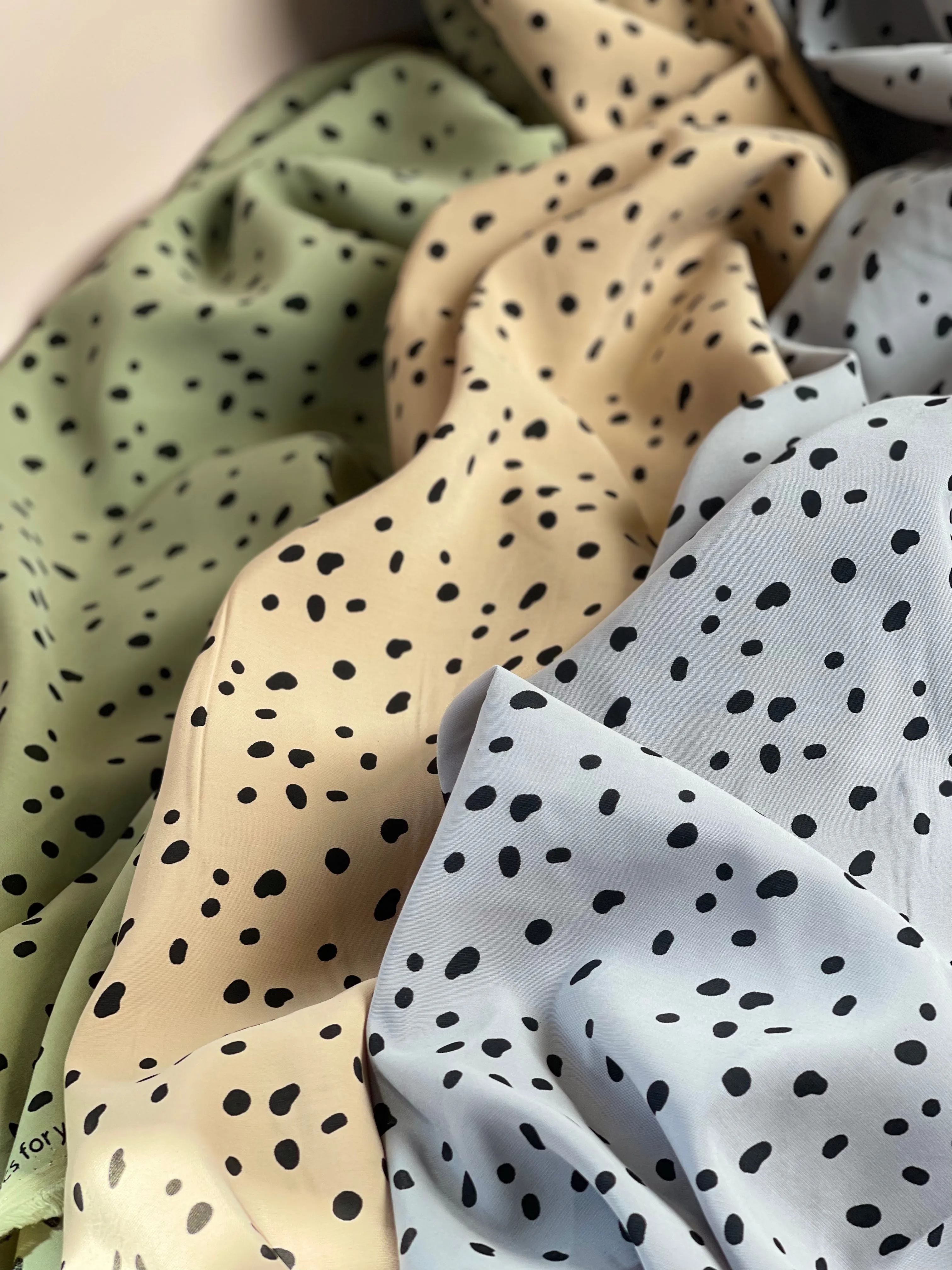 REMNANT 1.83 Metres - Irregular Dots Soft Grey Sandwashed Viscose Fabric