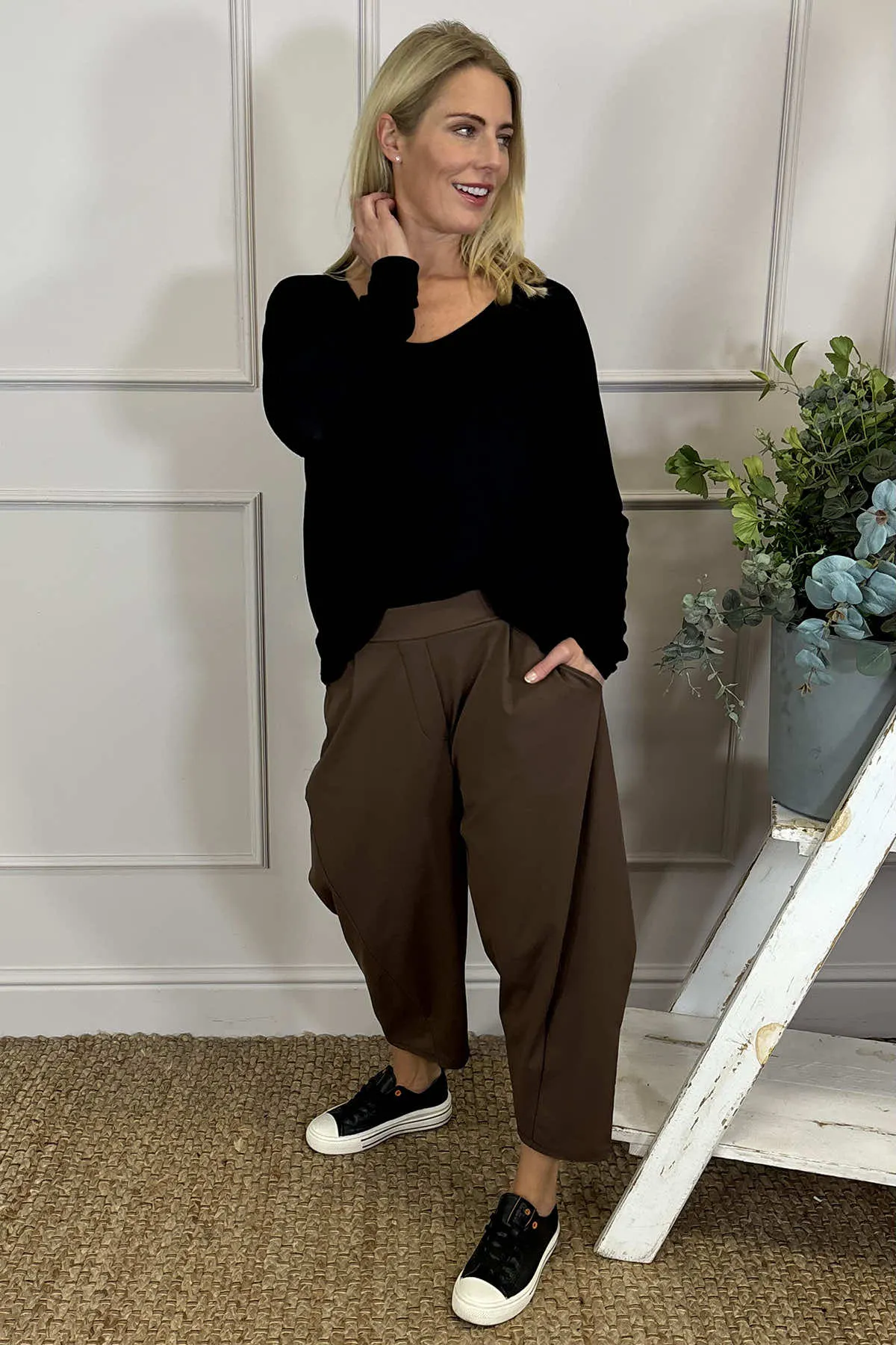 Rosie Two Pocket Cotton Trousers Nutmeg